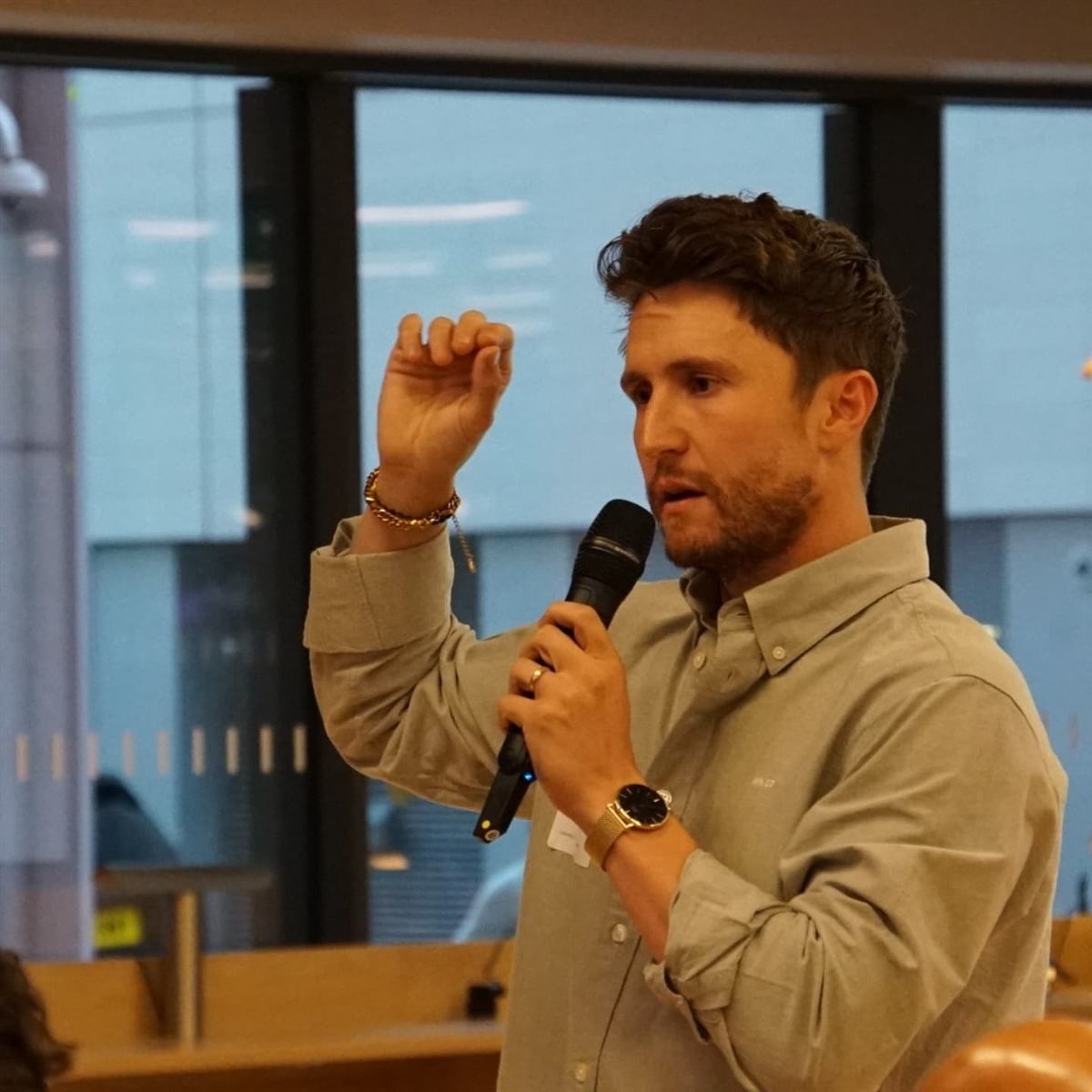 Joe Salmon speaking to a room of founders