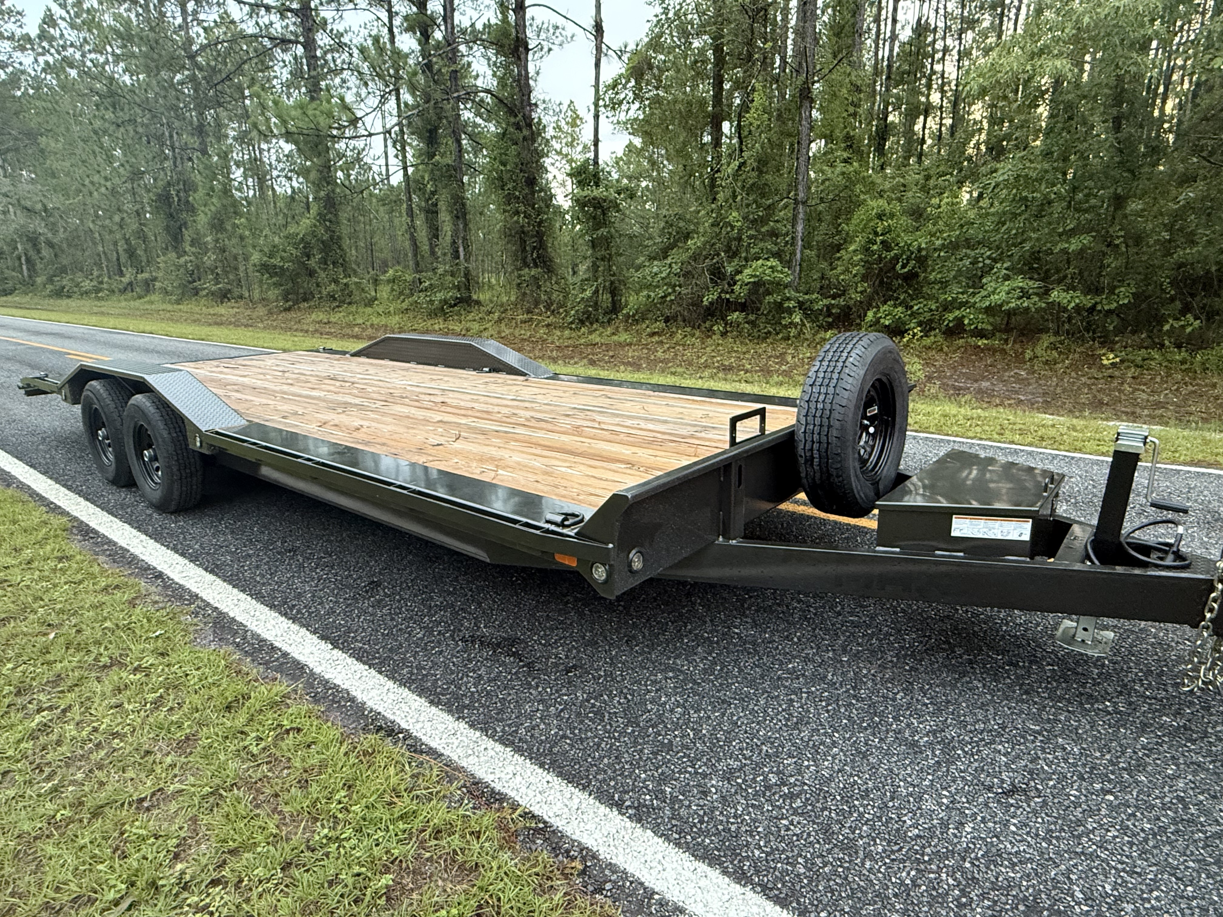 Maxx D car hauler trailer rental in Hilliard, FL