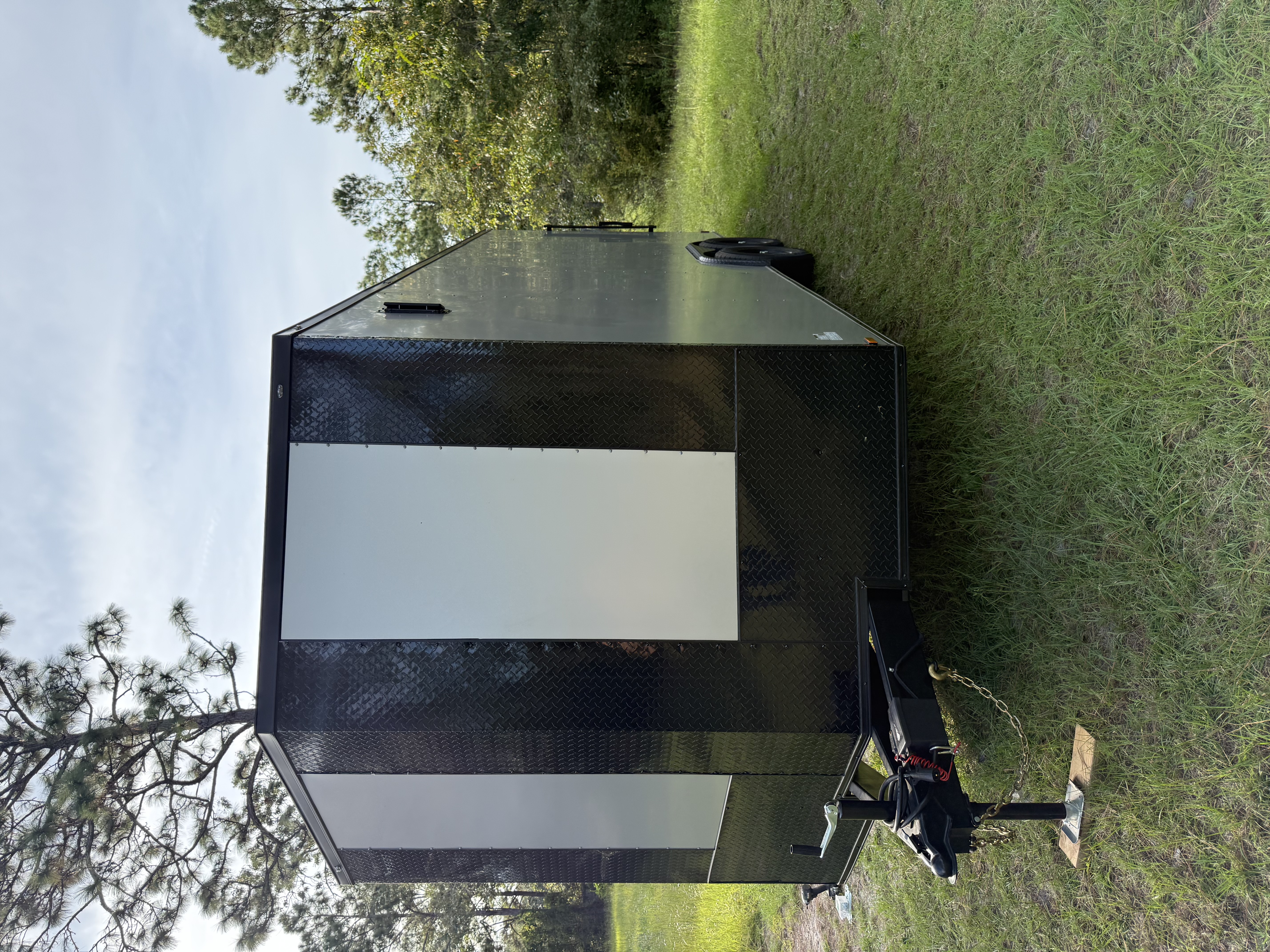 8.5x20 enclosed cargo trailer rental in Hilliard, FL
