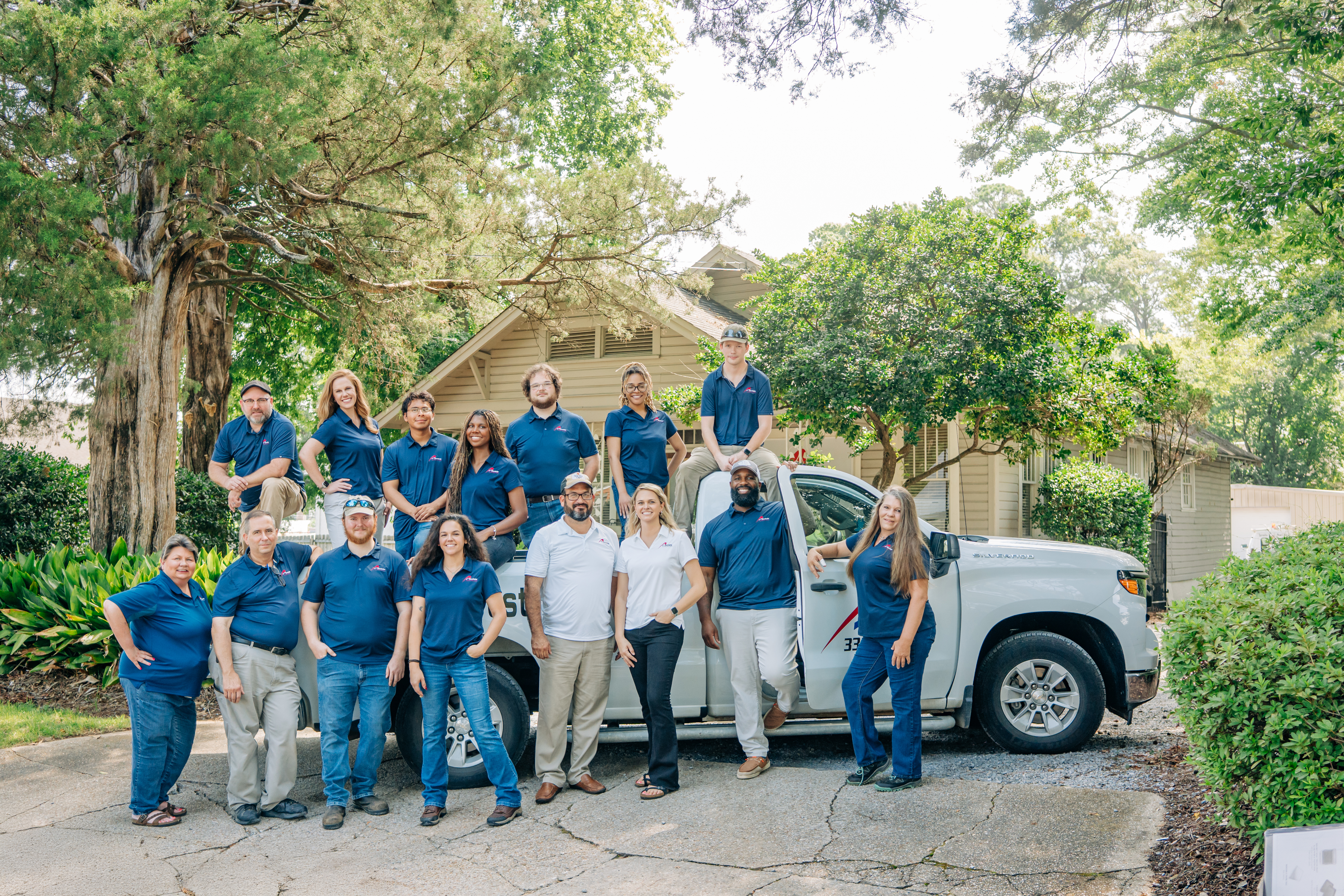 The Absolute Termite & Pest Control team — the full staff of local pest control professionals in Central Alabama