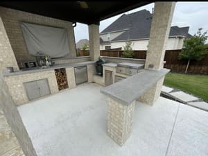 {{ custom_values.service_3 }} in {{custom_values.area_3})