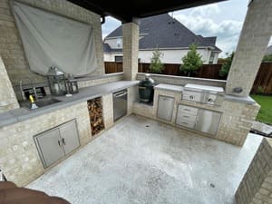 {{ custom_values.service_2 }} in {{custom_values.area_3})