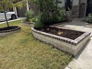 {{ custom_values.service_3 }} in {{custom_values.area_3})