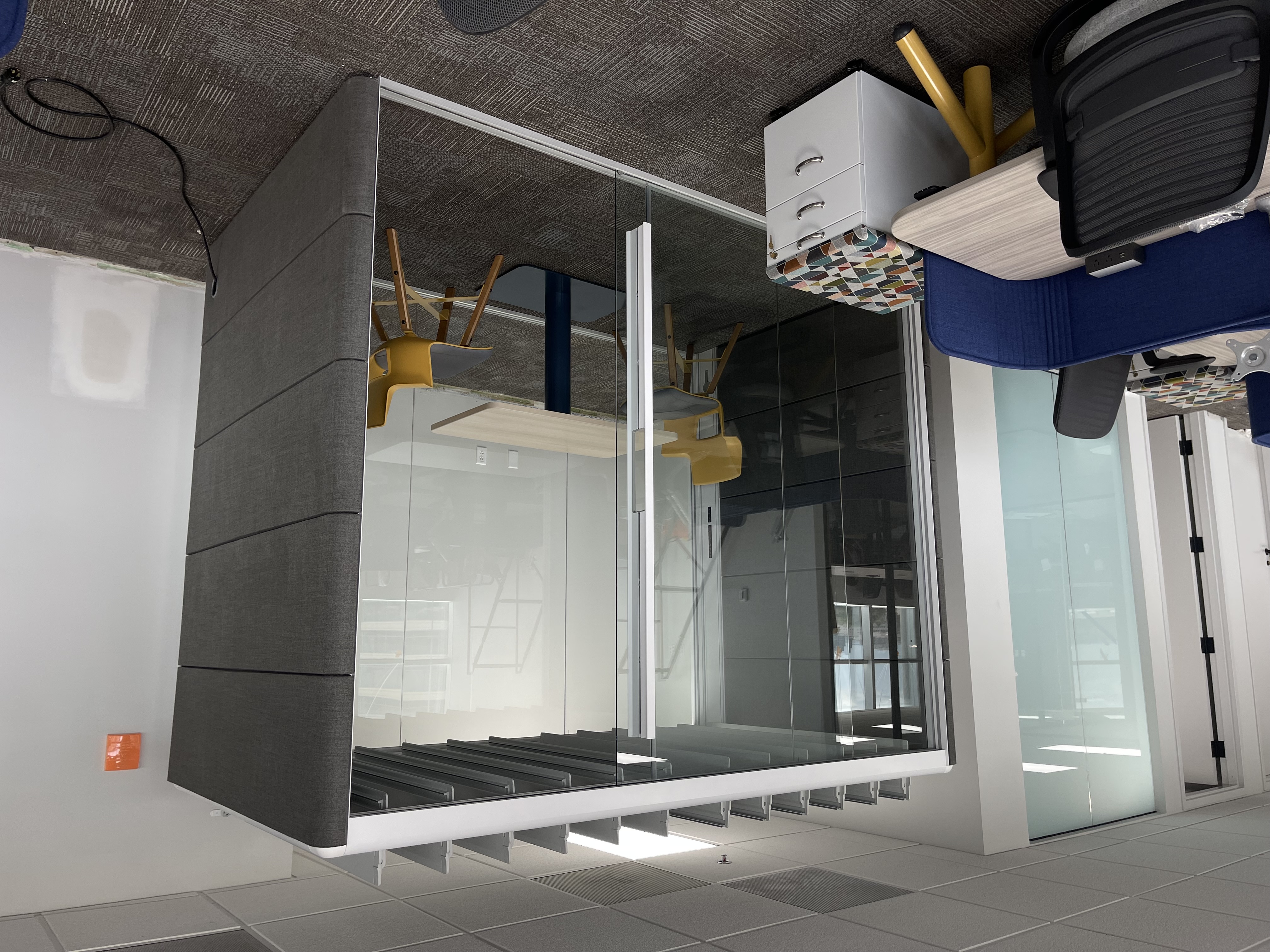 Office Pod & Phone Booth 1