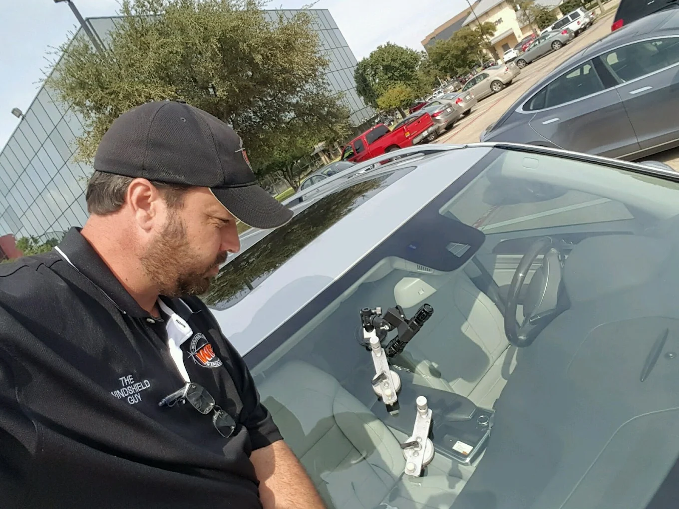 Auto glass service photo