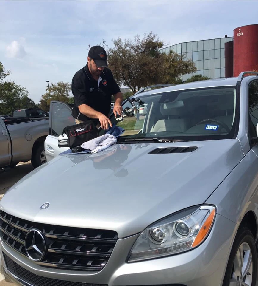 Auto glass service photo
