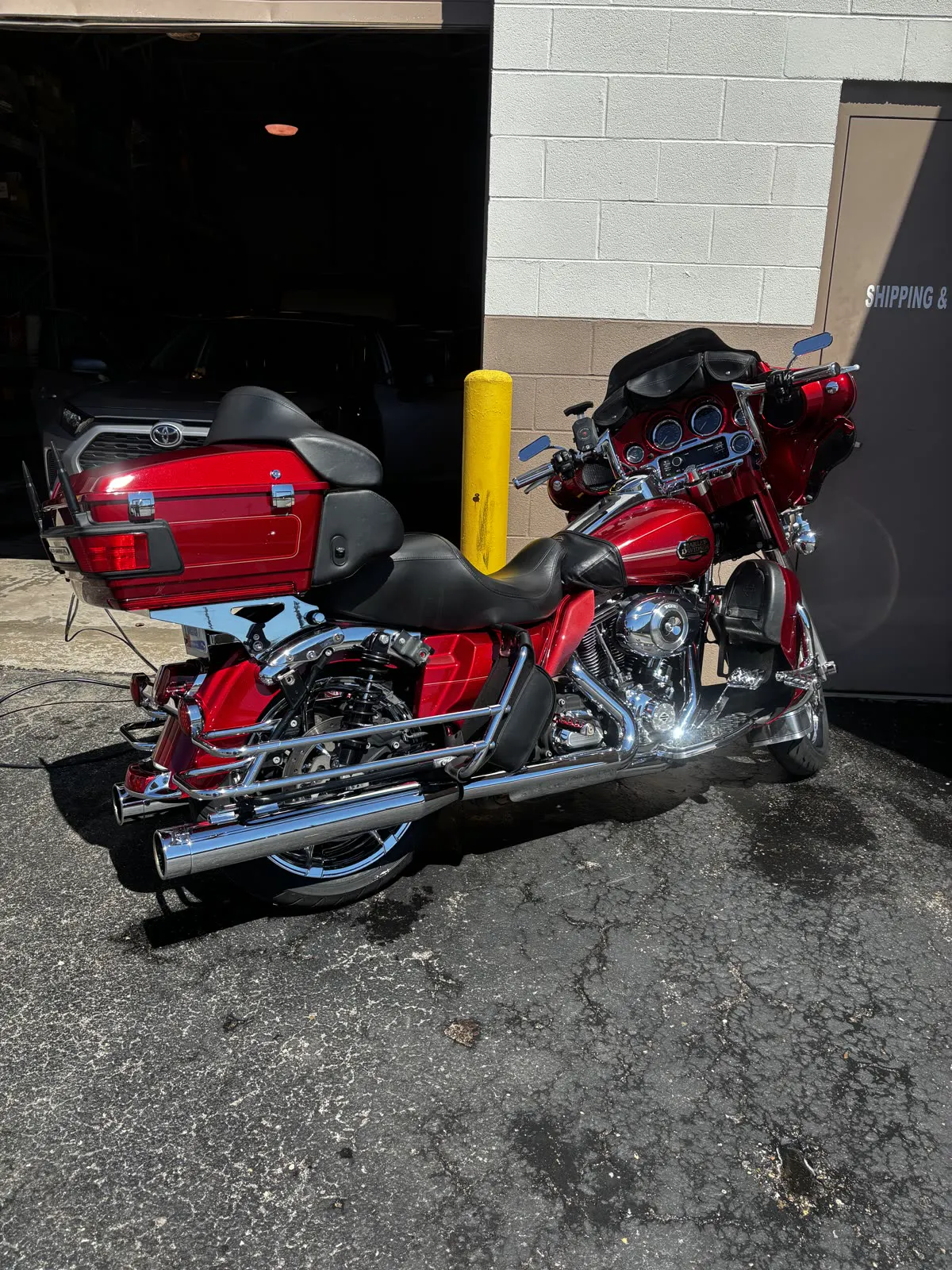 Harley bagger rear quarter after a full detail