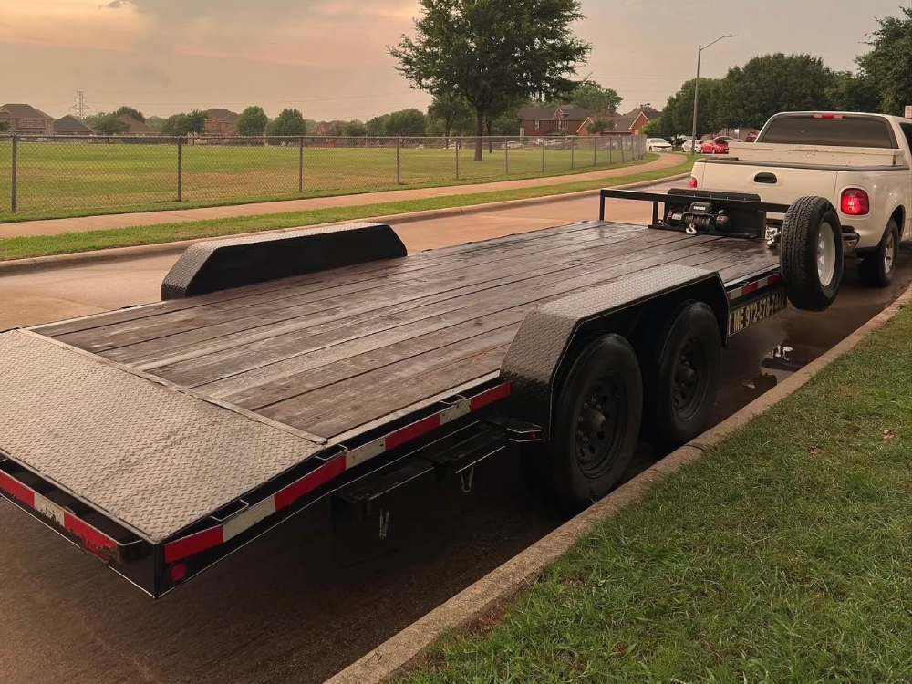 A Damian RE LLC trailer on the lot in Grand Prairie, TX