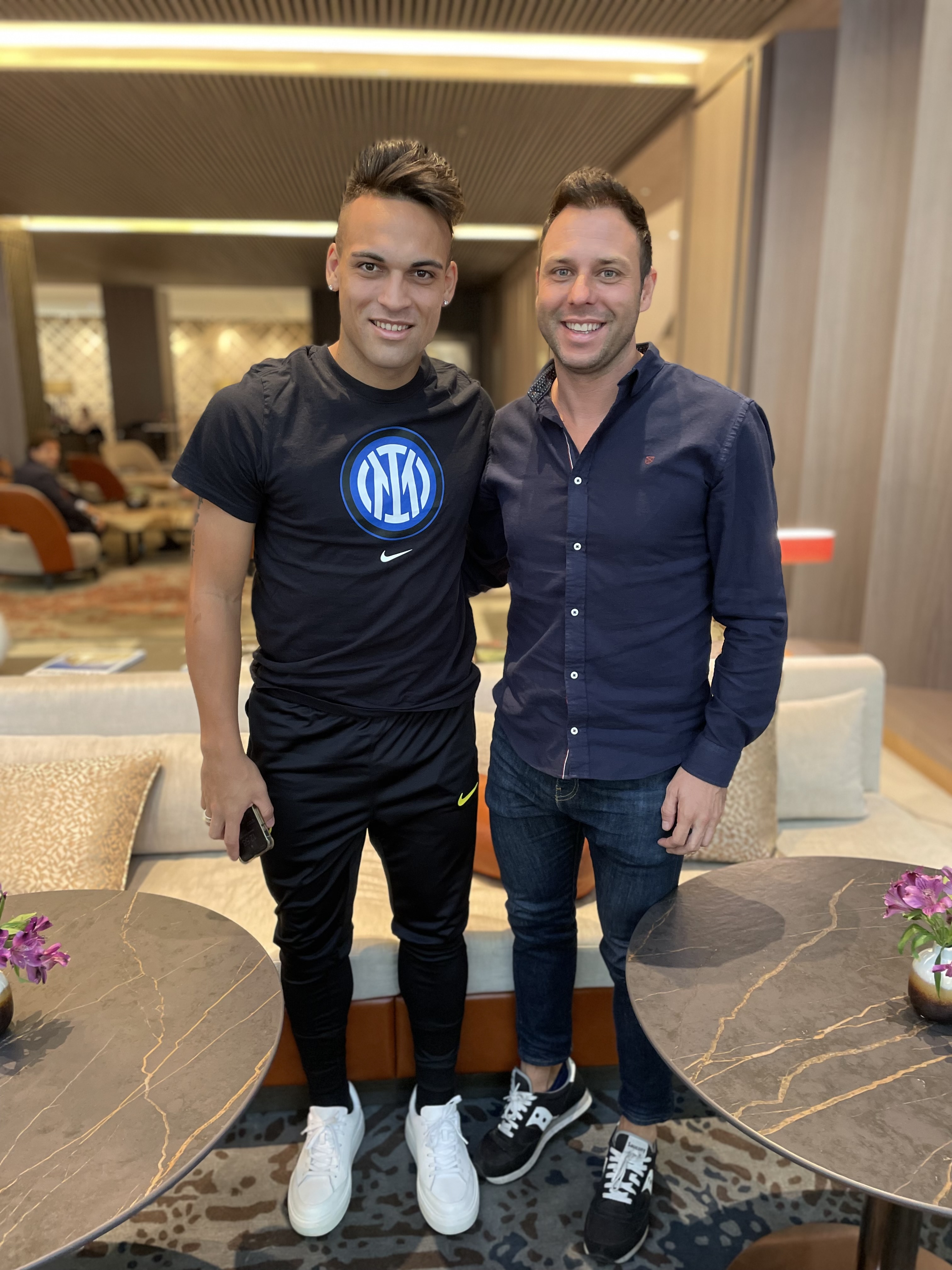 Con Lautaro Martínez