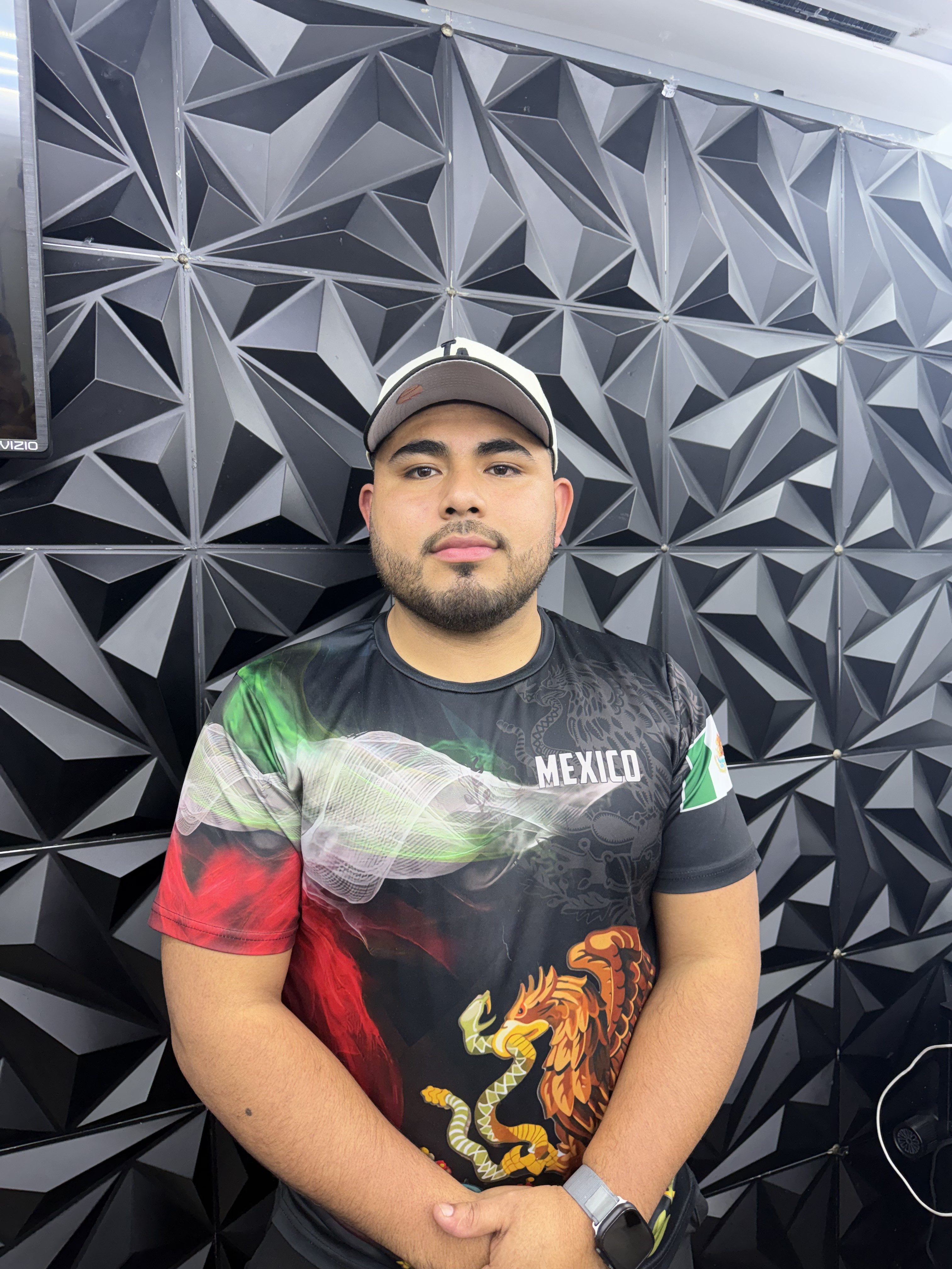 Yoan Dias, barber at ML Barber Shop