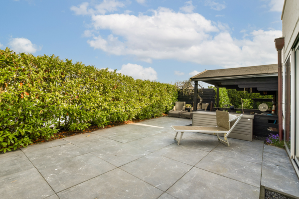 Clean backyard patio after professional patio cleaning service
