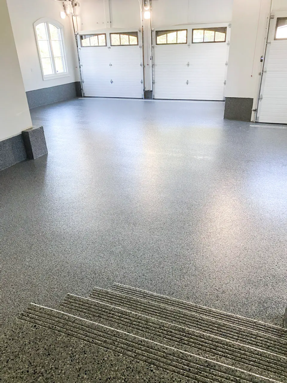 Epoxy floor coating project in Greater Boston by Seven Star Home Improvement (8)