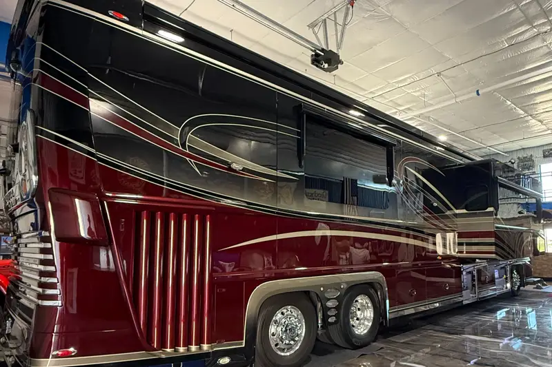 Motorcoach parked inside a GolfView garage