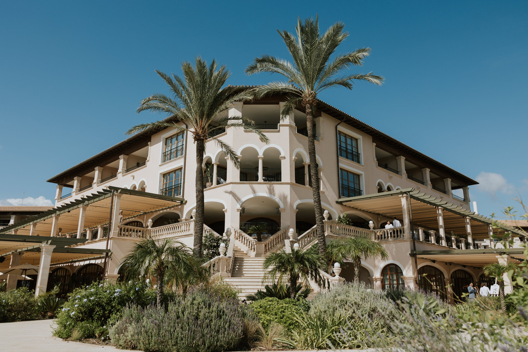 The St. Regis Mardavall Mallorca Resort