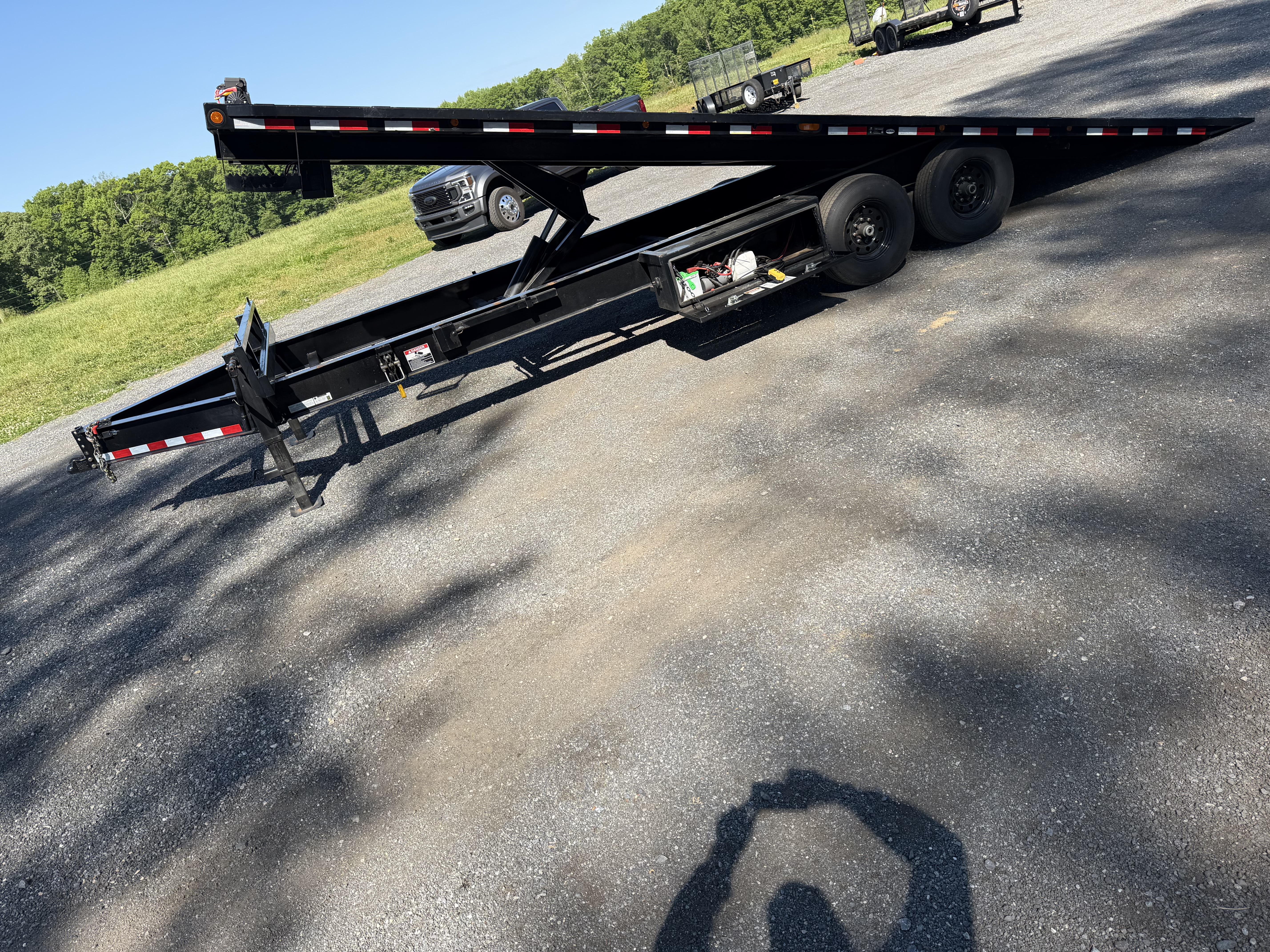 Hydraulic Tilt Deck-over for rent