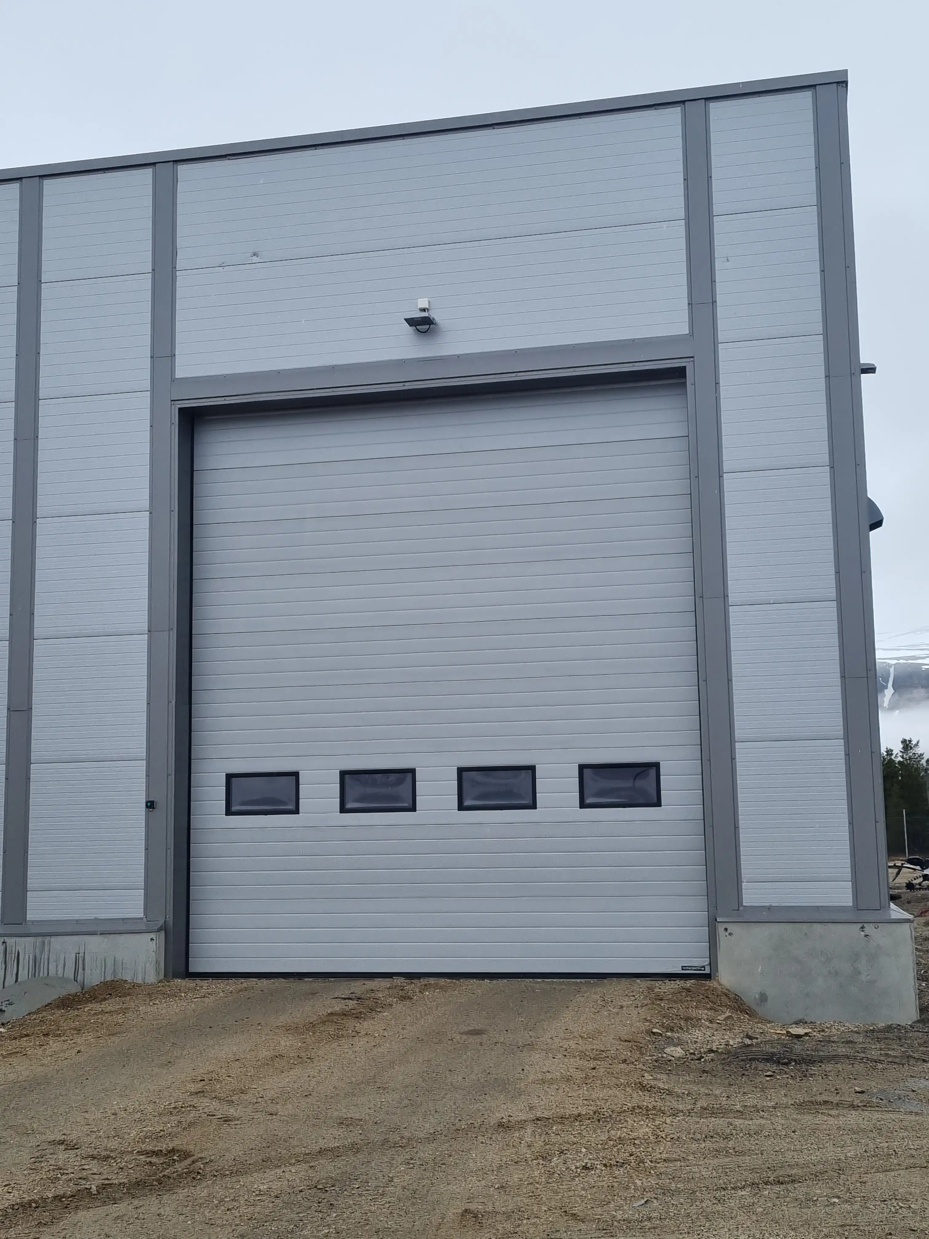 Industriport installasjon av Portsikring AS