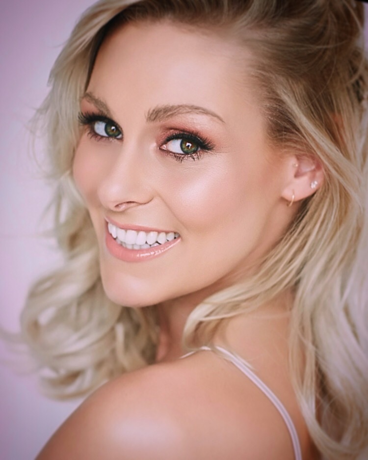 Holly, founder of The Self Love Revolution
