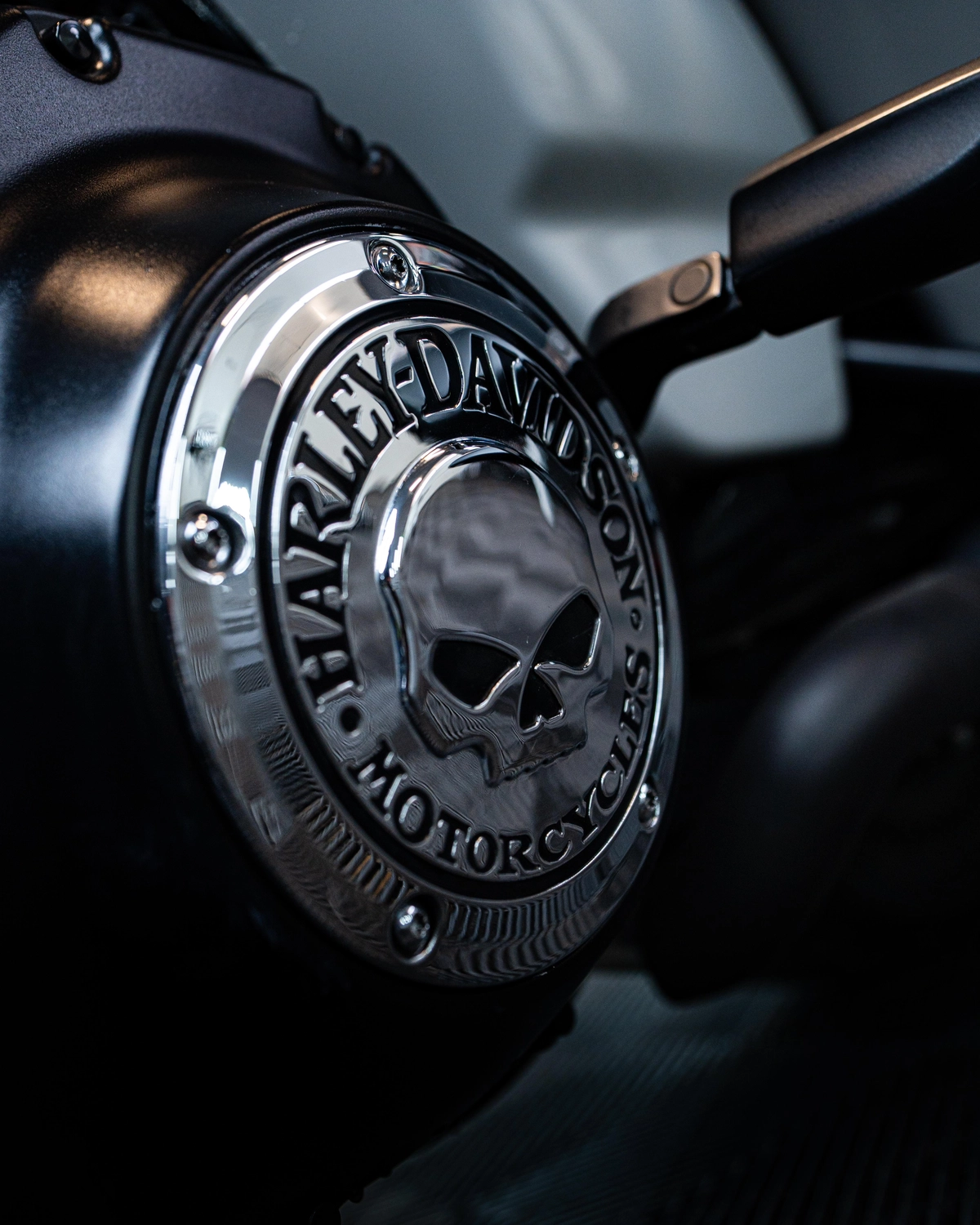 Harley-Motordeckel aus Chrom