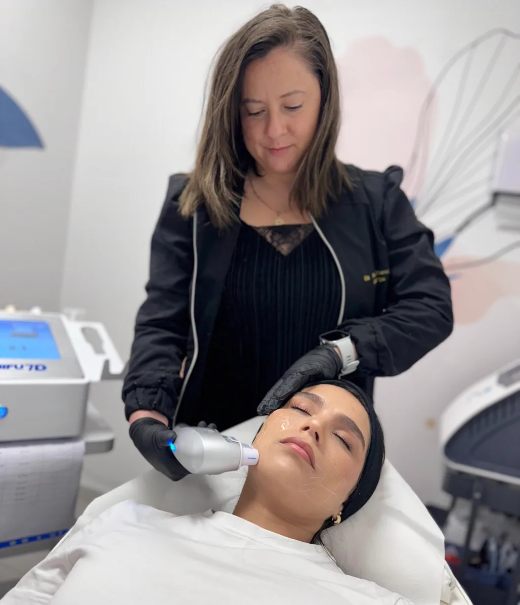 Sesión de HIFU facial en Clínica Dunamar