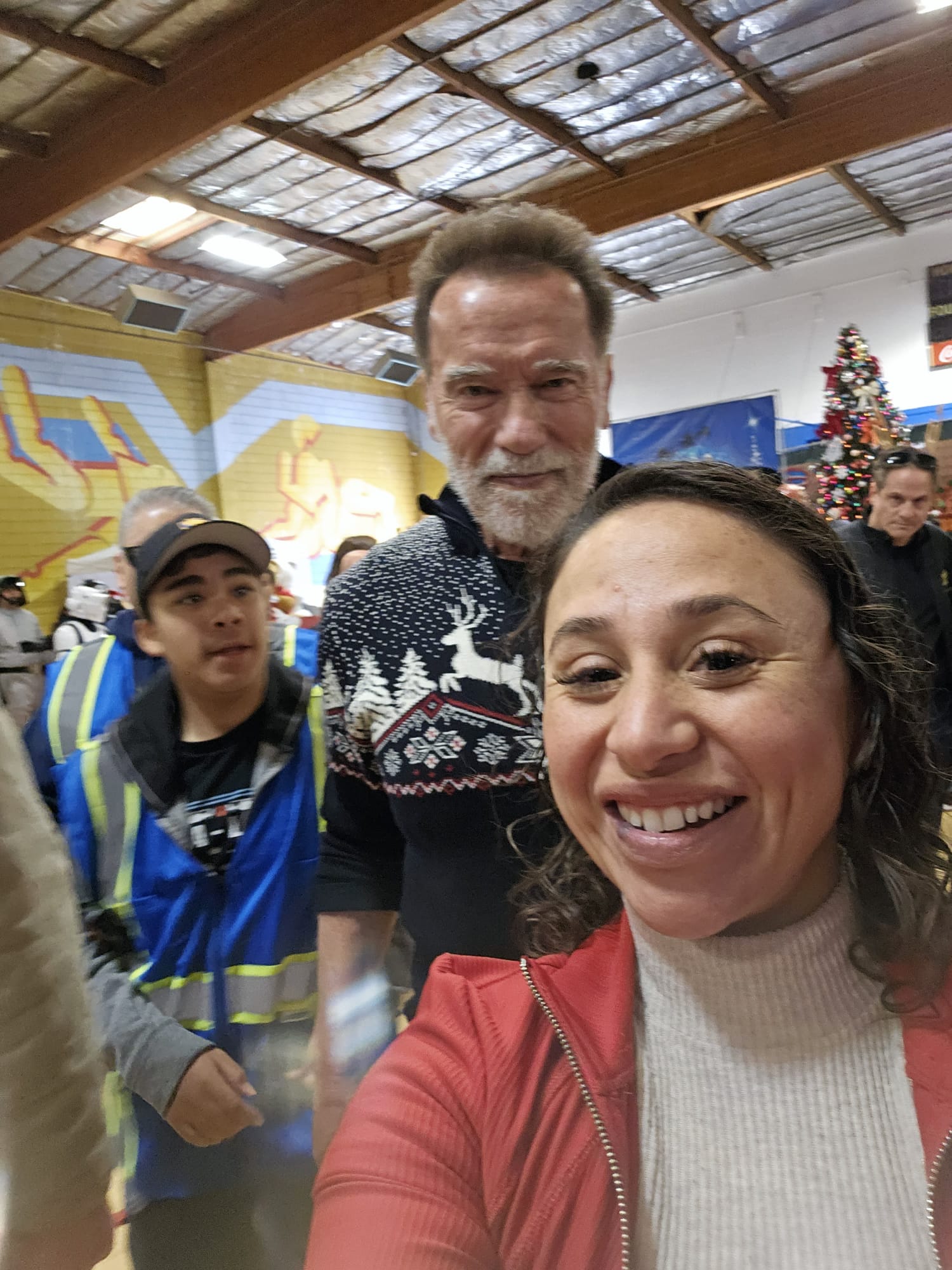 Nancy Damian con Arnold Schwarzenegger