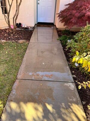 {{ custom_values.service_1 }} in {{custom_values.area_2})