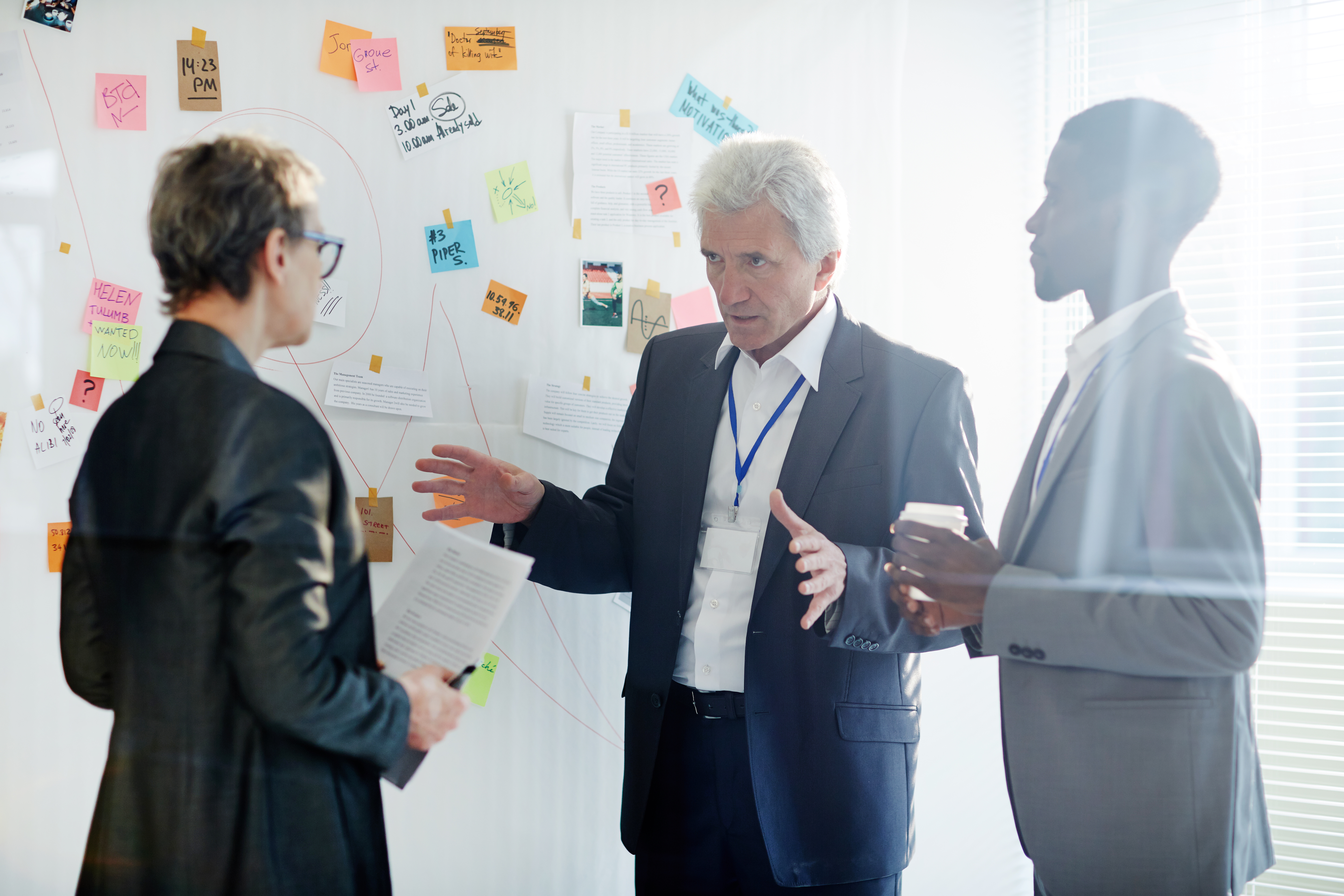 So sánh văn hóa tổ chức Mỹ và Việt Nam trong việc triển khai AI