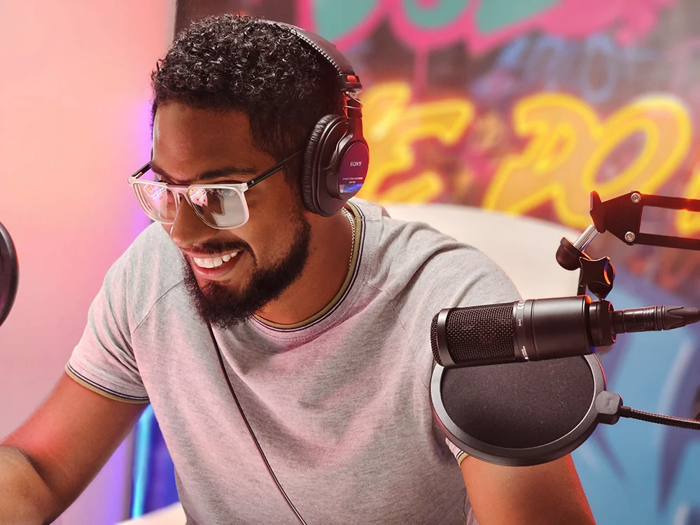 Jhon Bolanos, in a recording studio