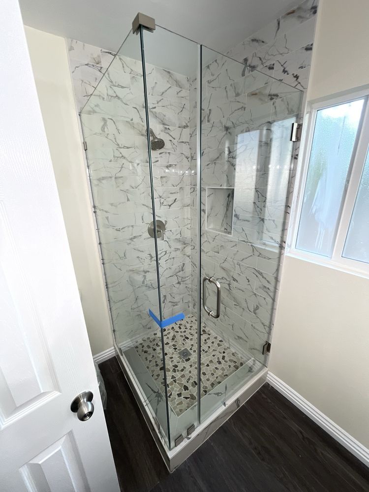 Premium Frameless Glass in Roswell