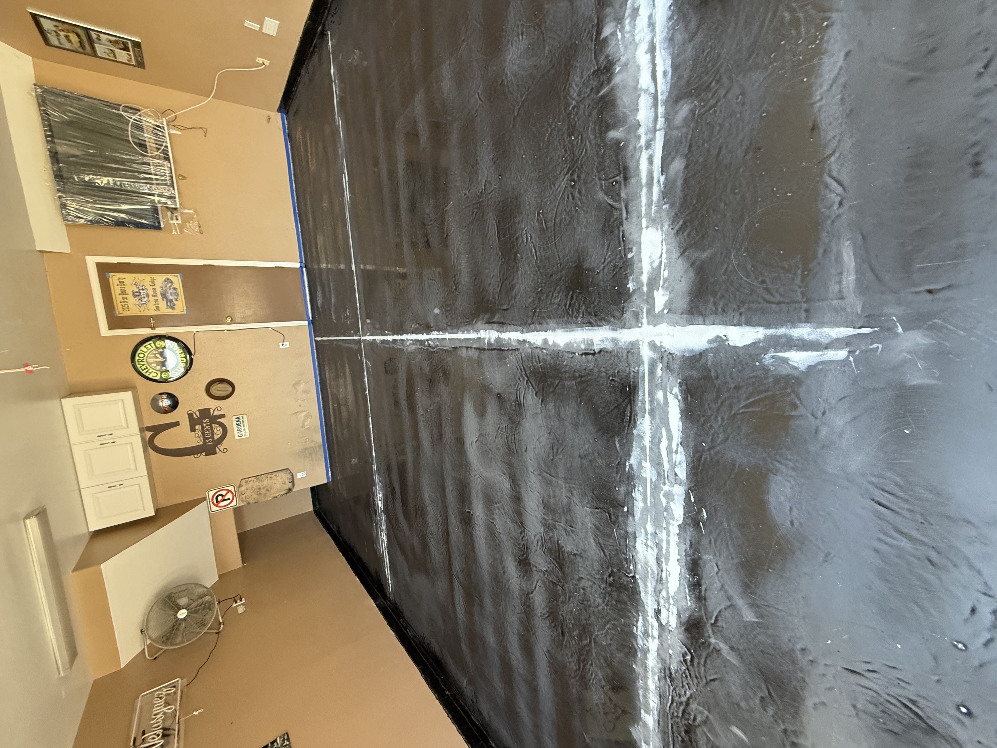 Metallic epoxy swirl finish