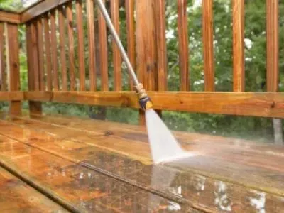 Pressure washing in Franklin