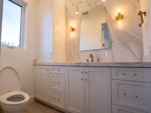 {{ custom_values.service_4 }} in {{custom_values.area_7})