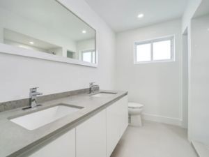 {{ custom_values.service_4 }} in {{custom_values.area_3})