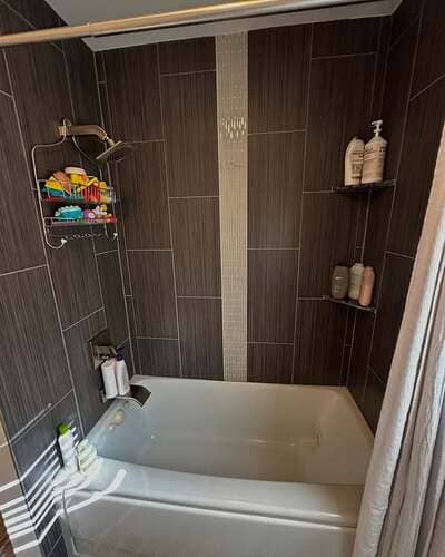 {{ custom_values.service_1 }} in {{custom_values.area_3})