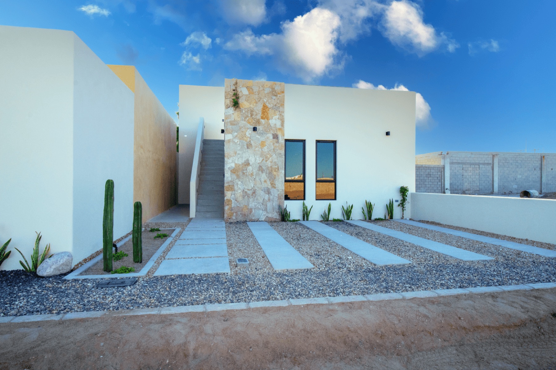 Fachada real Modelo Ámbar, Marbella Residencial