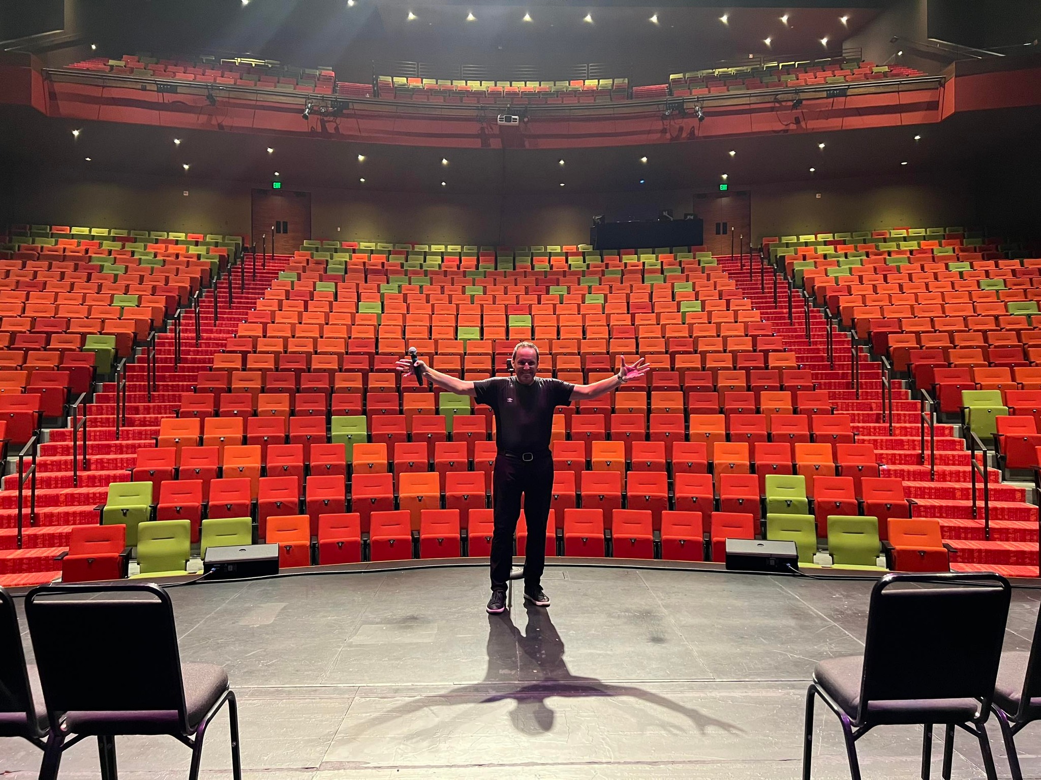 Comedy hypnotist show audience participation