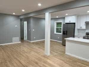 {{ custom_values.service_2 }} in {{custom_values.area_2})