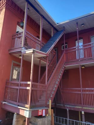 {{ custom_values.service_3 }} in {{custom_values.area_3})