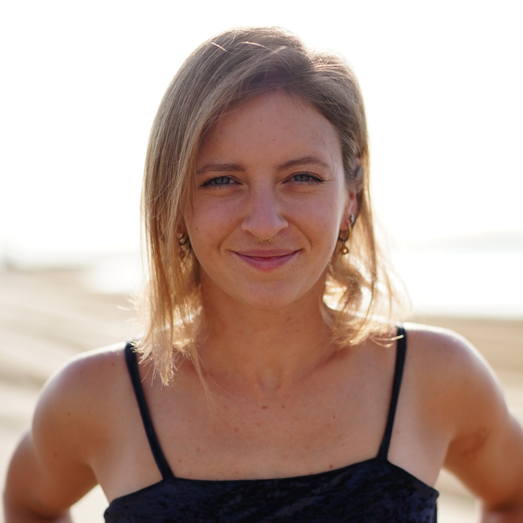 Isabell Düsterloh, Yogalehrerin, Klagenfurt, Wörthersee, Kinderyoga, Yoga für Unternehmen