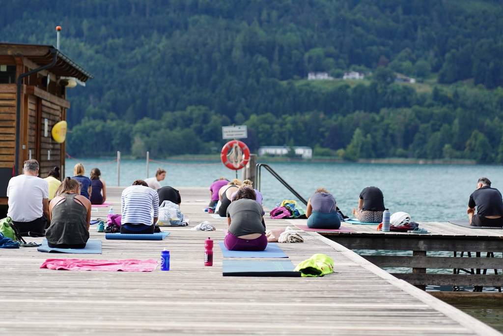 Yoga, Isabell Düsterloh, Klagenfurt, Wörthersee, Yoga im Lorettobad, Yoga am See, yogamadeisi