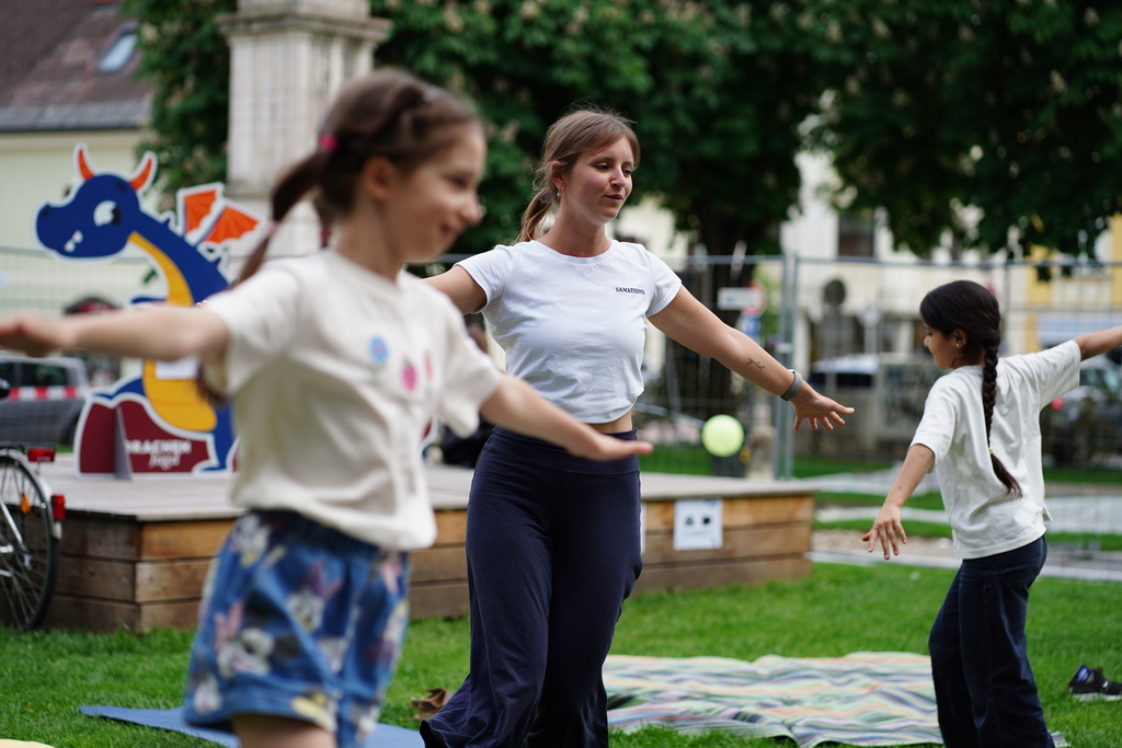 Yoga, Isabell Düsterloh, Klagenfurt, Wörthersee, Kinderyoga, yogamadeisi