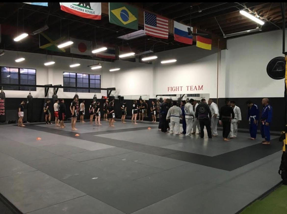 BJJ sparring at AB MMA