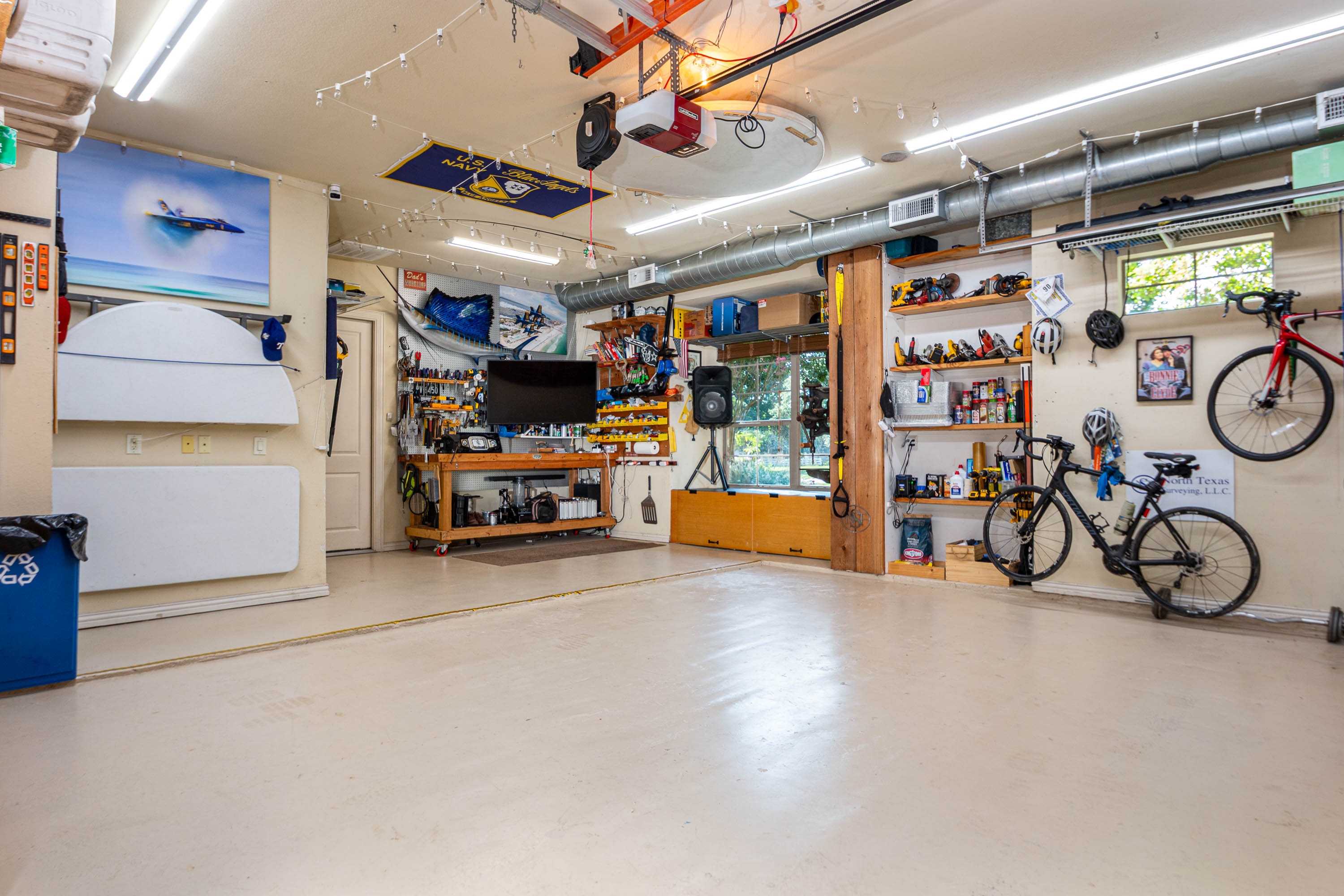 15600 Big Horn Trail - Garage 3