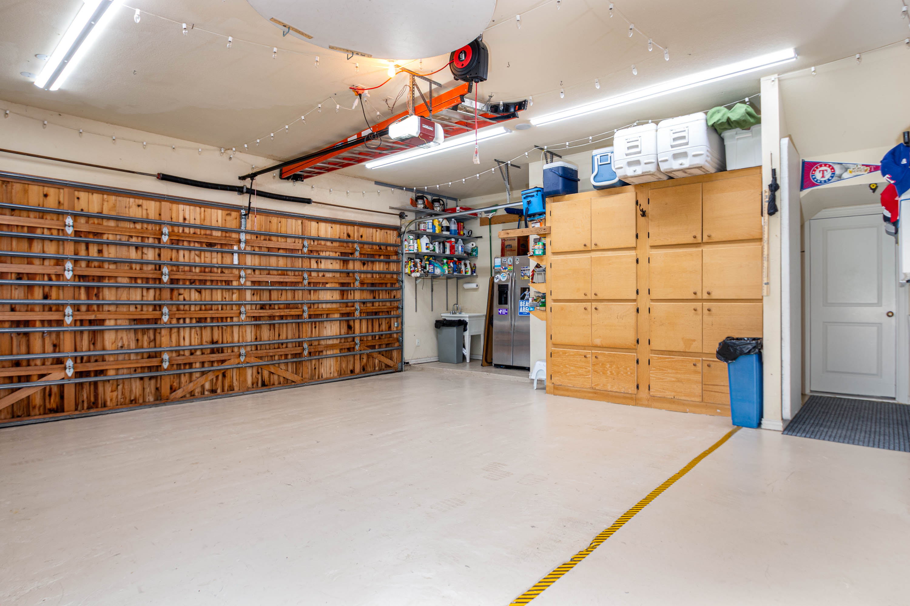 15600 Big Horn Trail - Garage 2