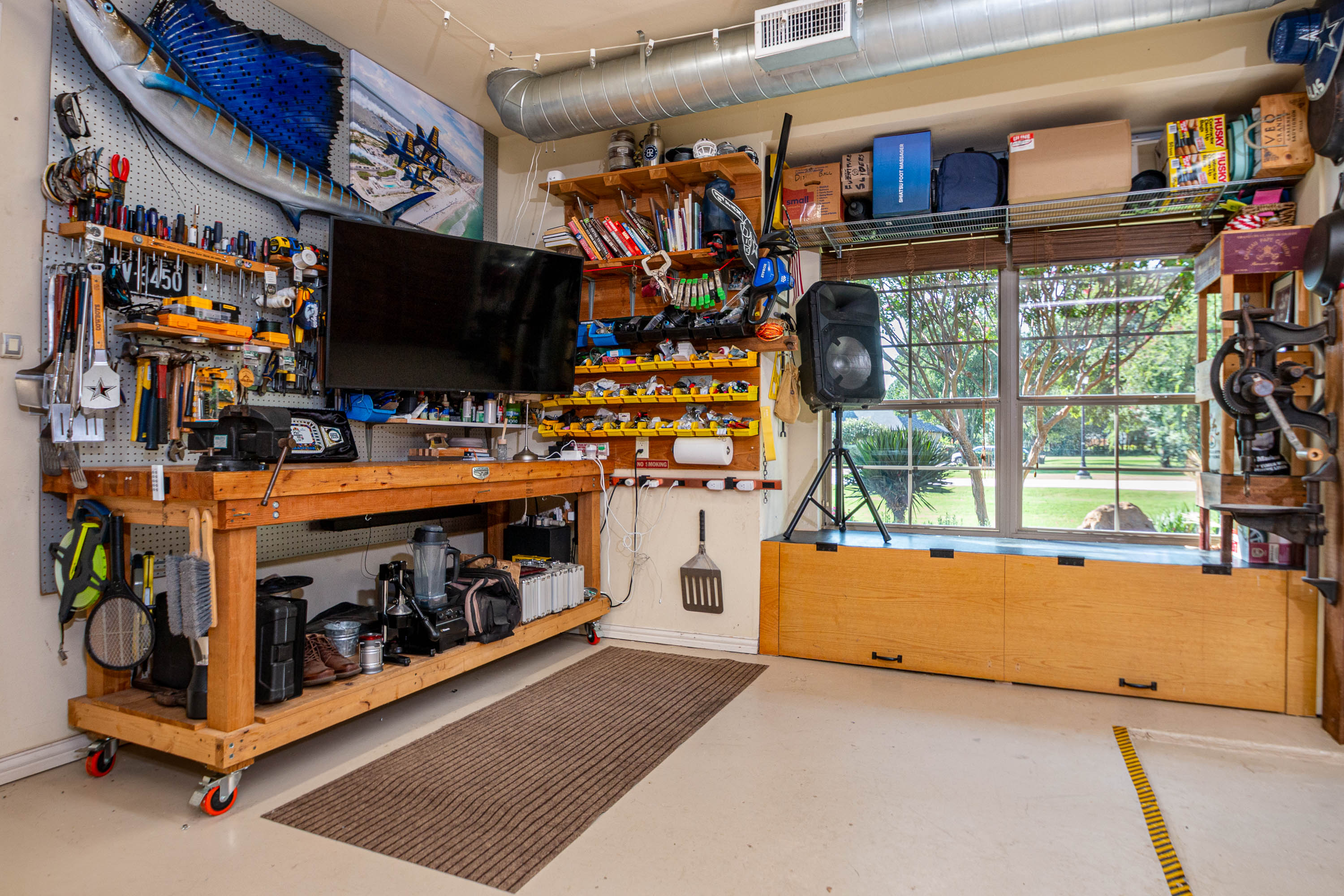 15600 Big Horn Trail - Garage 1