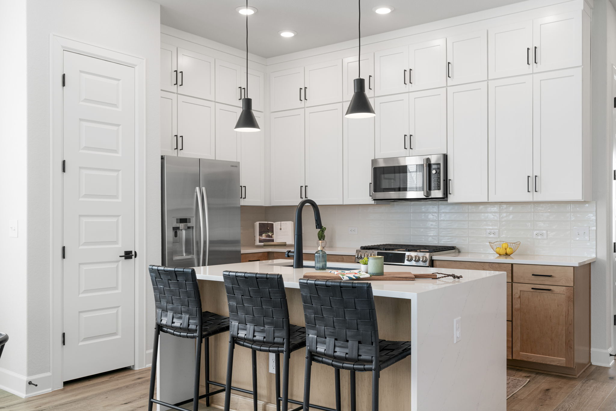 Gorgeous kitchen in 3900 Taniguchi Street Gorgeous kitchen in 3900 Taniguchi Street