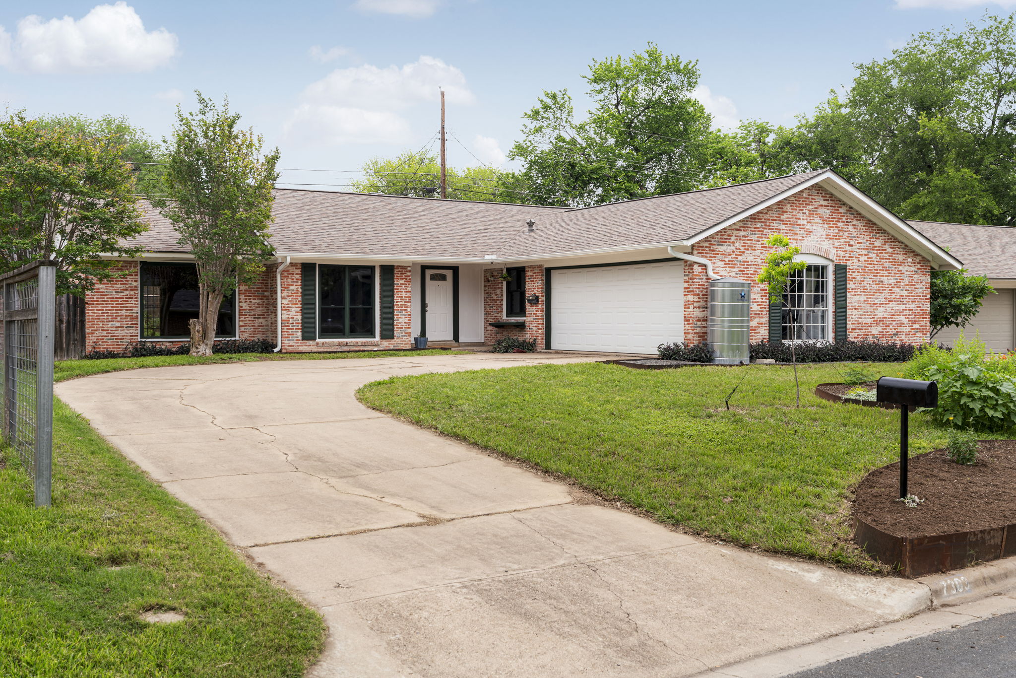 7303 Geneva Drive Exterior