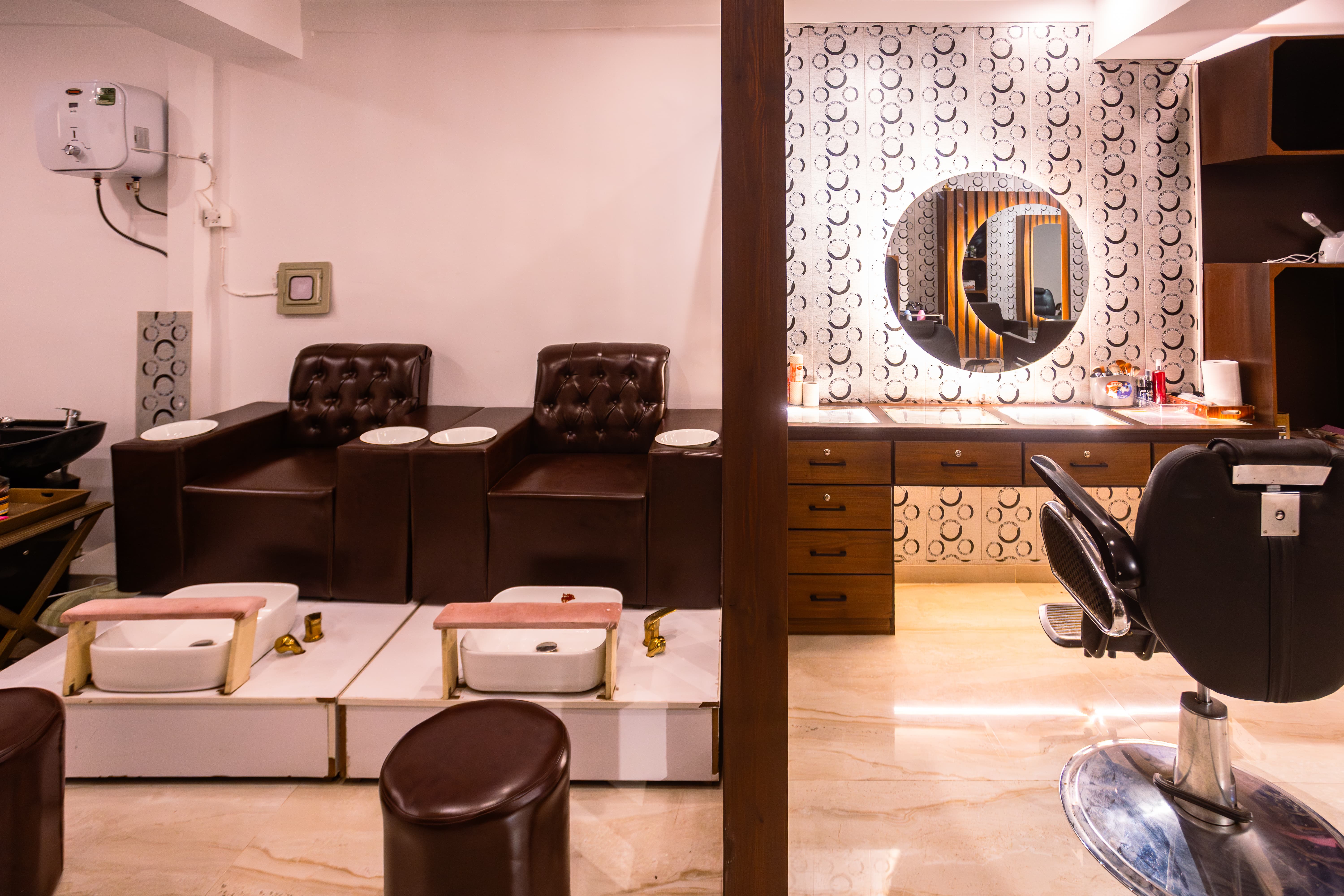 Salon