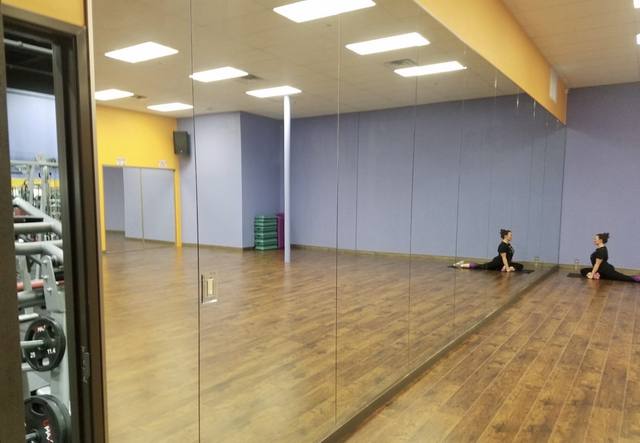 Custom mirror wall installed by Texas Glass Republic