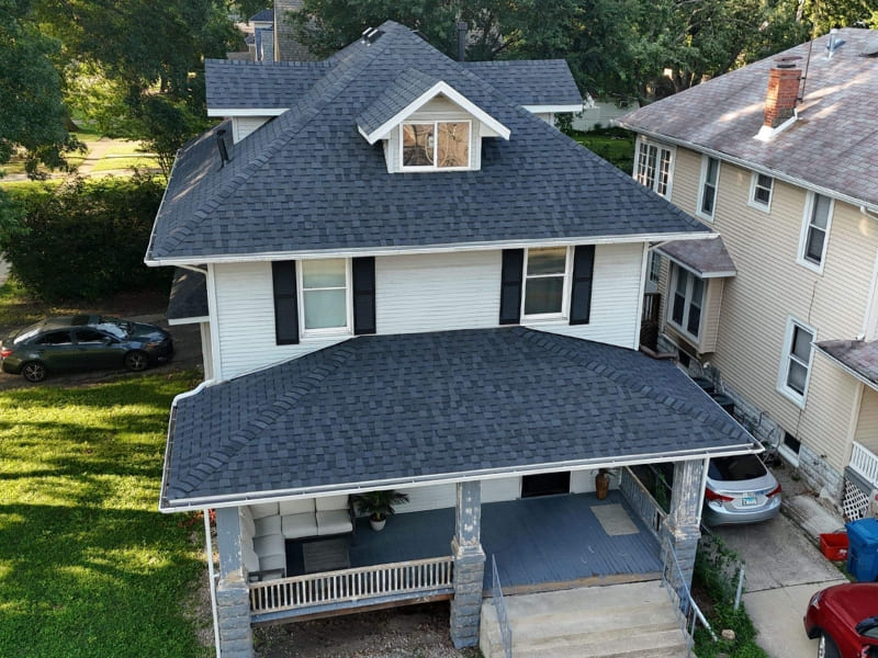Roofing services in Bloomington Illinois