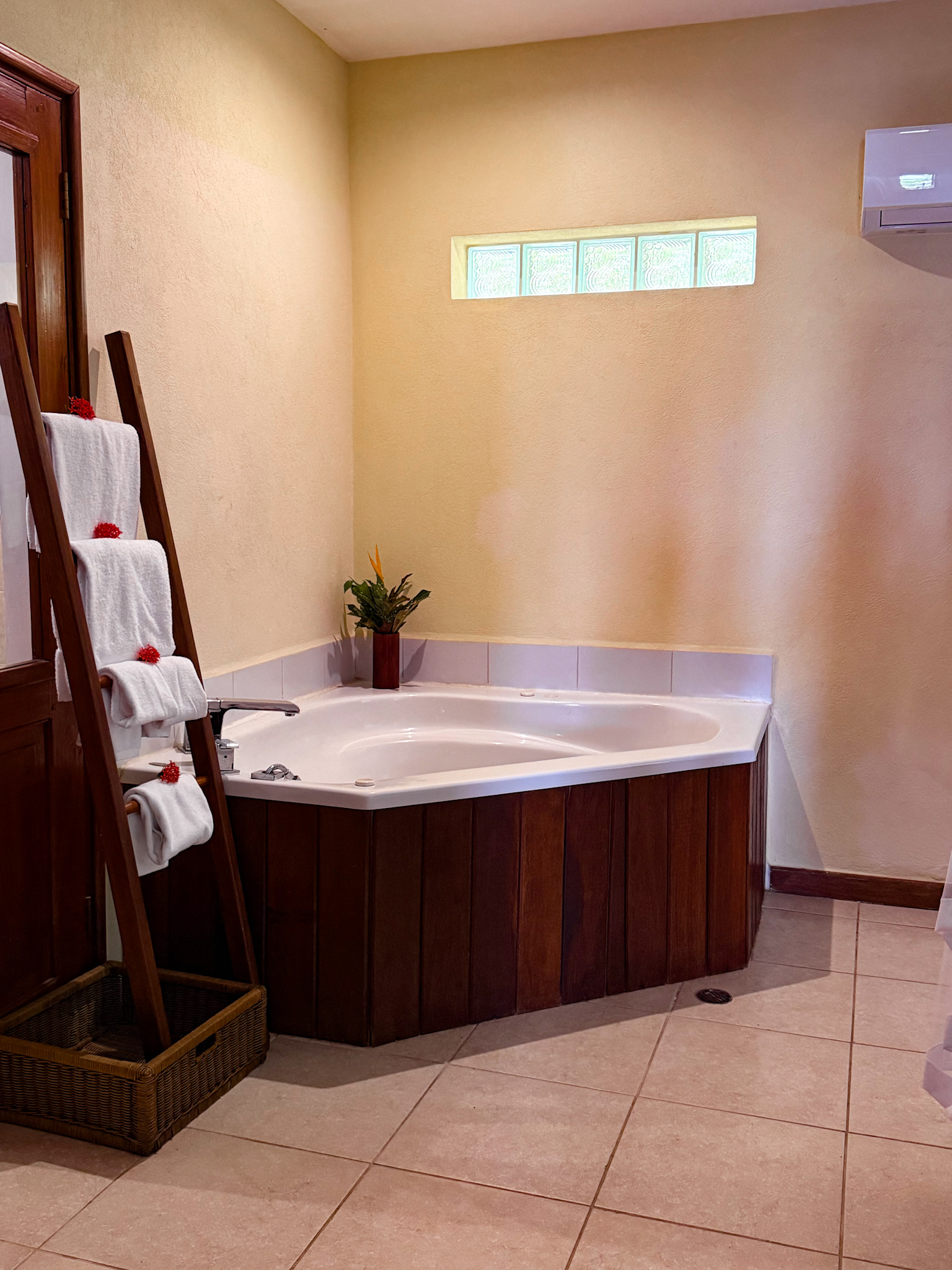 bathtub in room at calabash cove in saint lucia bathtub in room at calabash cove in saint lucia